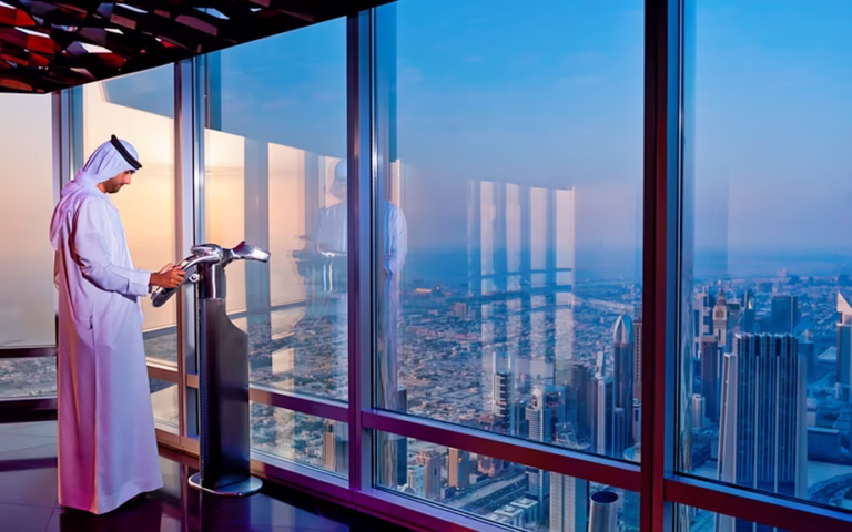 735c86d7-c70f-4649-9ac2-dadf1f7b677d-1866-dubai-burj-khalifa-at-the-top-tickets--level-124---125-04