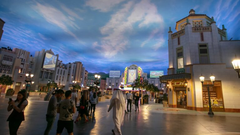 Warner-Bros-World-02